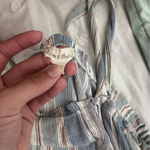 Hem and Thread, Large, Flowy shirt - Picture 3 of 5